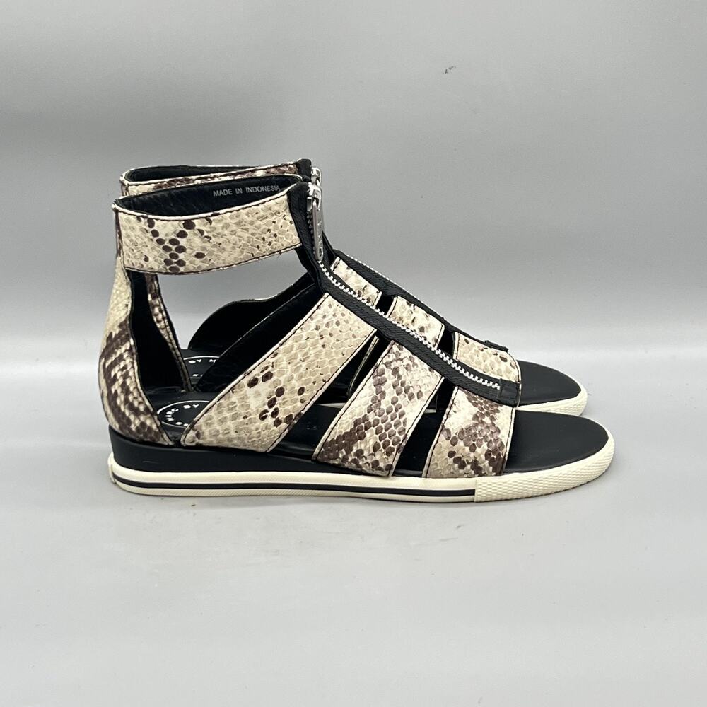 Marc By Marc Jacobs Sandals Womens 8 Beige Leather Snake Print Gladiator Shoes